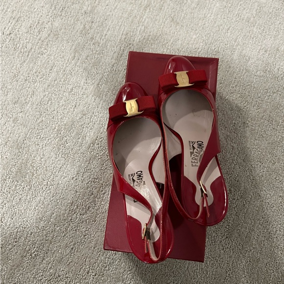 SOLD! Salvatore Ferragamo Red Flavia Slingback Heels - Size 10 - Picture 4 of 15